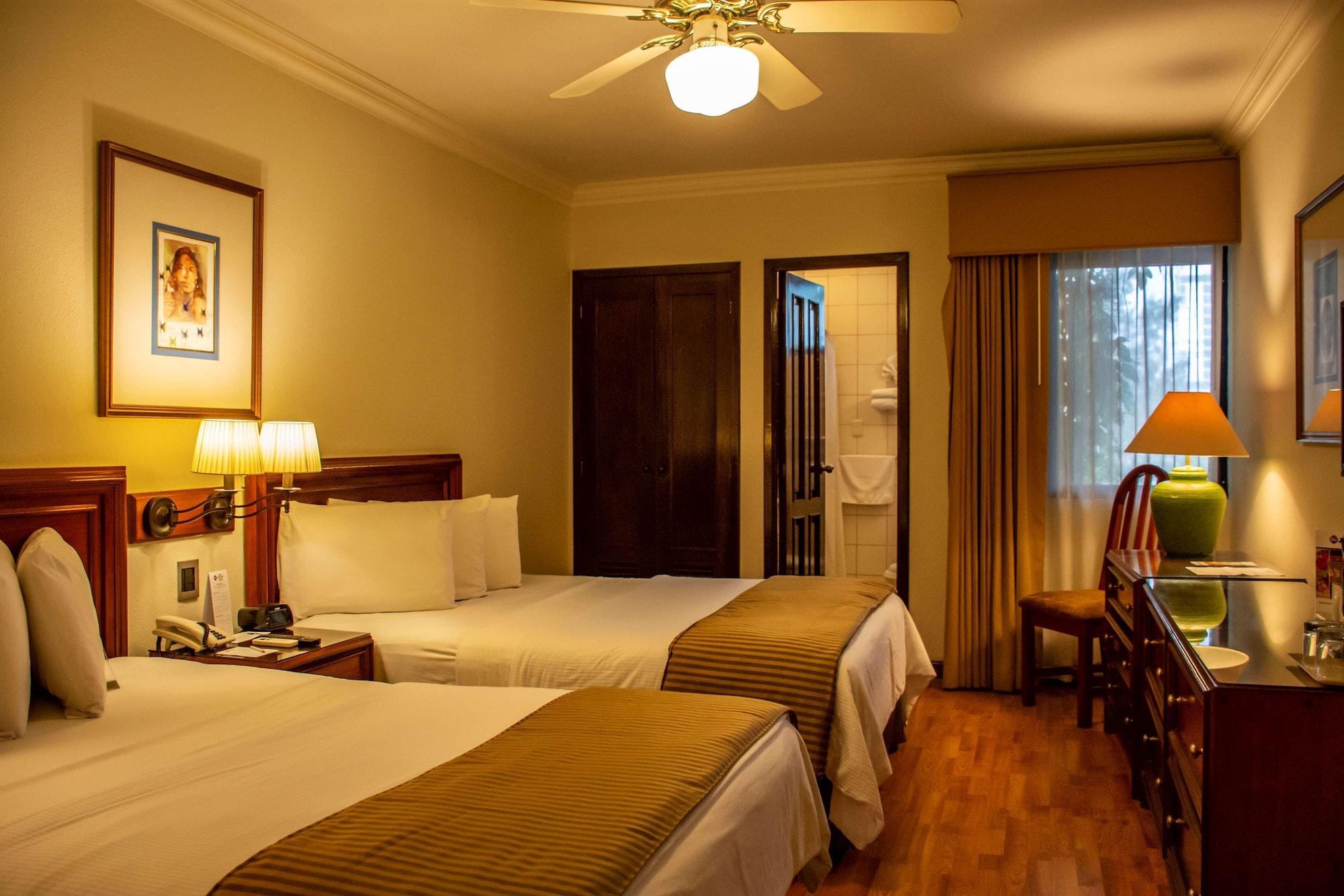 Best Western Plus Hotel Stofella Guatemala City Bagian luar foto