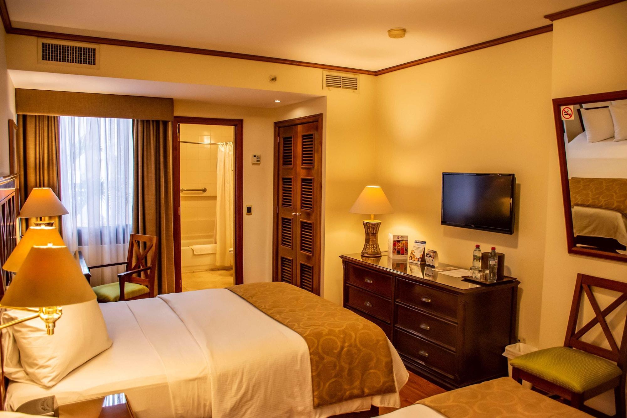 Best Western Plus Hotel Stofella Guatemala City Bagian luar foto